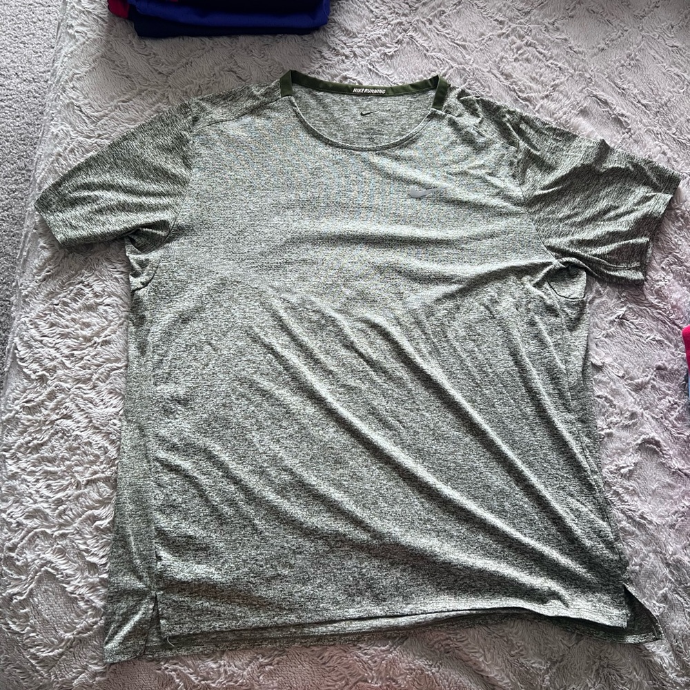 Men’s Nike Running dry fit tee